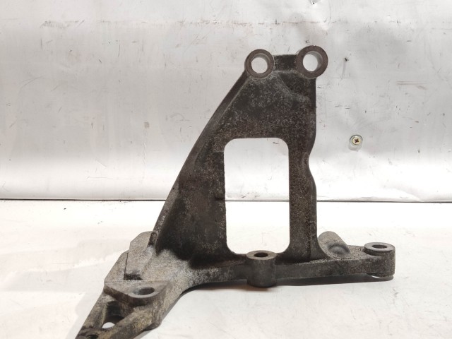 Alfa Romeo 159, Brera, Spider 3,2 v6 klímakompresszor tartóbak 55192825