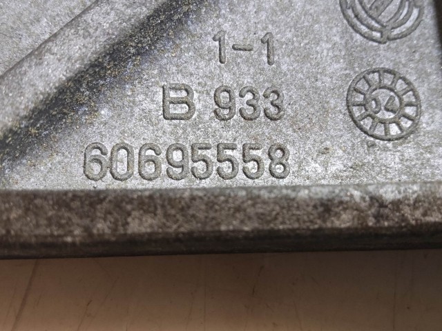 Alfa Romeo 159, Brera, Spider 3,2 v6 motor tartó alu bak 60695558