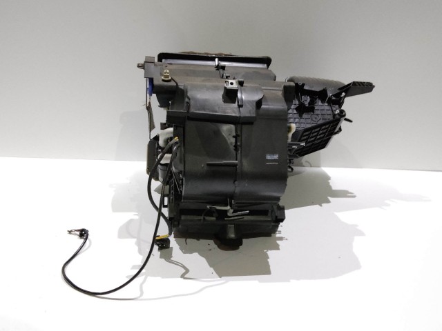 136035 Ford Fiesta 2008-2017 digit klímás fűtésboksz 8v5119b555fl