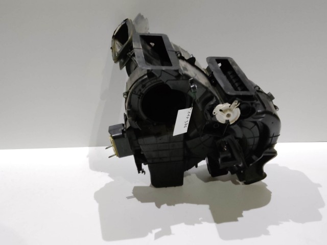 117384 Fiat 500 2007-2015 manuál klímás fűtésboksz, a képen látható sérüléssel