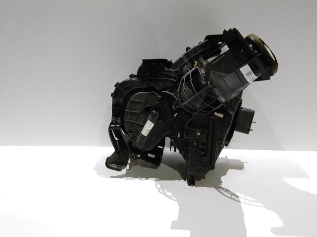 117384 Fiat 500 2007-2015 manuál klímás fűtésboksz, a képen látható sérüléssel