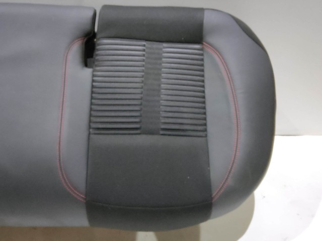 202774 Alfa Romeo Giulietta 2010-2020 félbőr hátsó ülőlap