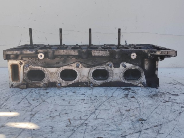 204666 Alfa Romeo 159, 156, 147, Gt 1,9 16v Diesel hengerfej, 5 mm szelepszárral, 1 izzítógyertya beletörve, egynek a menete sérűlt!!!