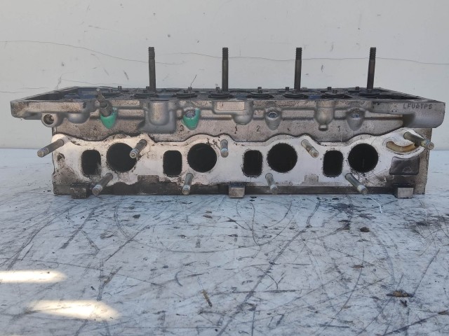 204666 Alfa Romeo 159, 156, 147, Gt 1,9 16v Diesel hengerfej, 5 mm szelepszárral, 1 izzítógyertya beletörve, egynek a menete sérűlt!!!