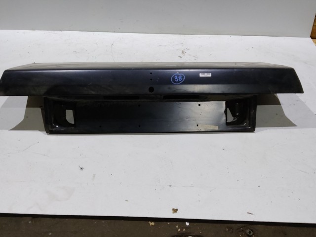 202908 Lancia Prisma csomagtérajtó 82409312