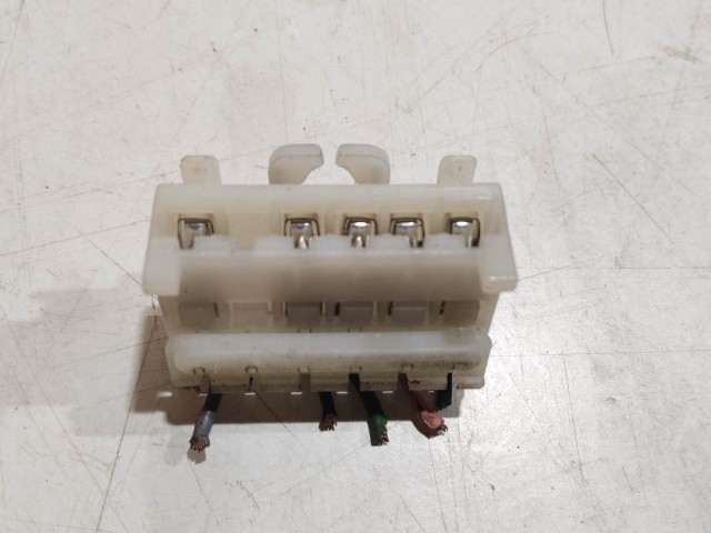 204681 Fiat Stilo 2001-2003 5 ajtós hátsó lámpa elektromos csatlakozó 46758988