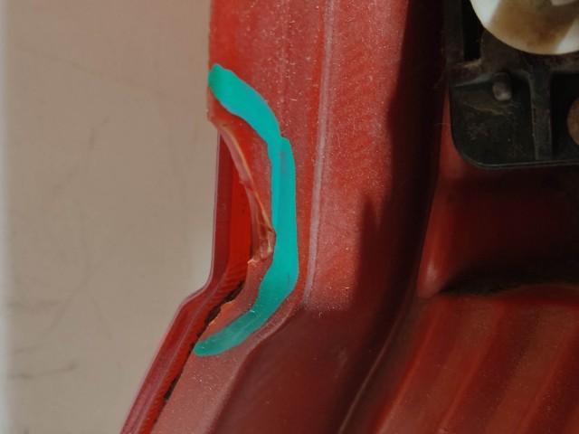 204682 Fiat Panda II. 2003-2012 2003-2012 Fényszóró izzó foglalat nélkül használt a képen látható sérüléssel