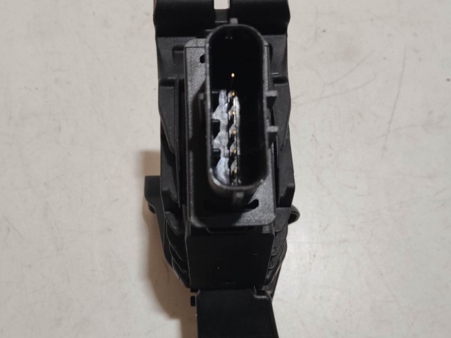 Skoda Karoq 2018 Gázpedál használt   