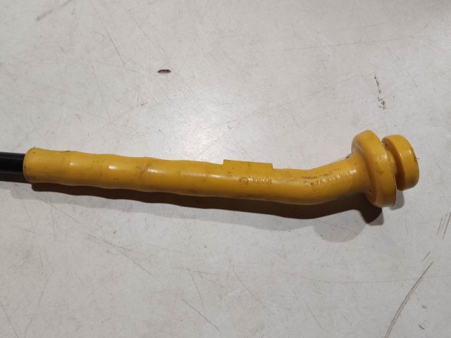 Motorháztető kitámasztó