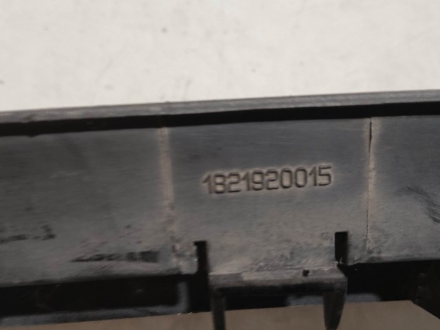 204754 Fiat Stilo 2001-2007 Díszrács használt  első középső alsó 