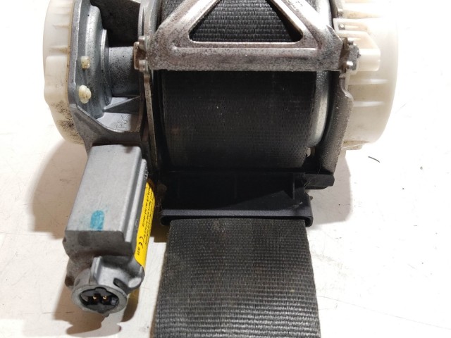 Fiat Panda III. 2012-2024 2012-2024 Biztonsági öv és csat használt  Bal első 