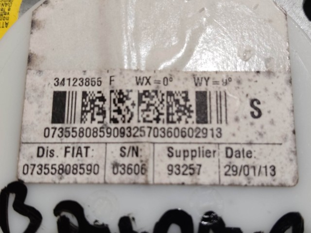 Fiat Panda III. 2012-2024 2012-2024 Biztonsági öv és csat használt  Bal első 