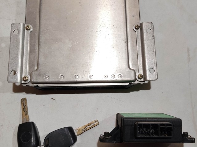 204850 Alfa Romeo 156 1,9 8v 105 Le Diesel motorvezérlő 0281010020 , 46785246