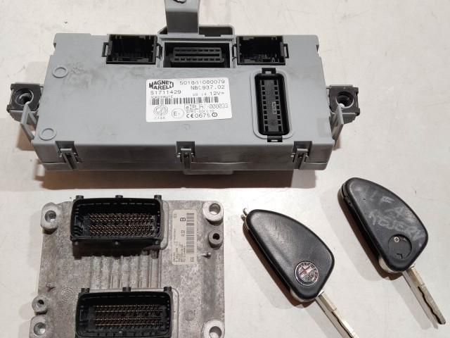  204853 Alfa Romeo 147 1,6 16v Ts 105 Le motorvezérlő szett 735018130 , 0261206714