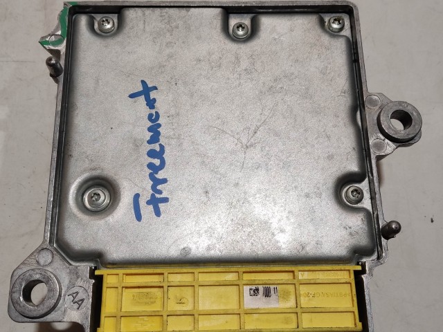 Fiat Freemont 2011-2015 légzsák indító elektronika, a képen látható sérüléssel P56054844AE
