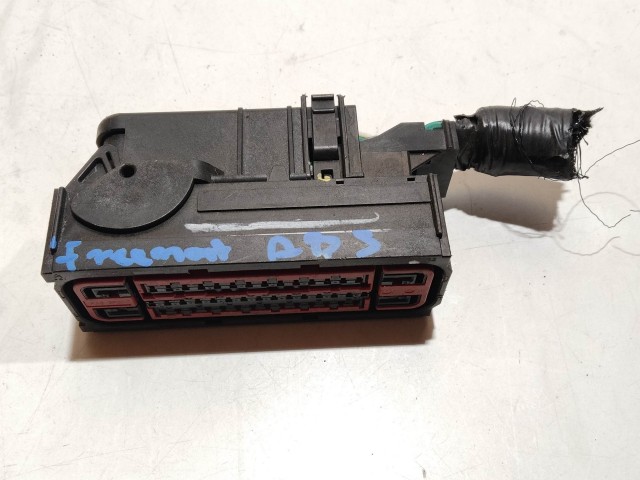204870 Fiat Freemont 2011-2015 ABS elektromos csatlakozó P682117512AA