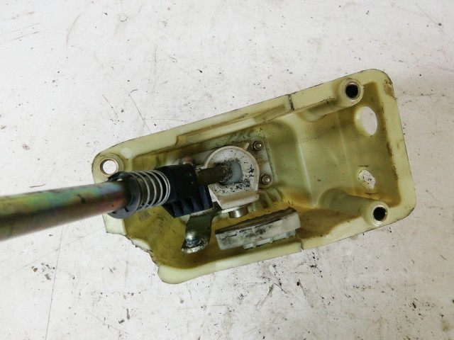 Fiat Seicento 1998-2010 Váltókulissza használt  5 a képen látható sérüléssel