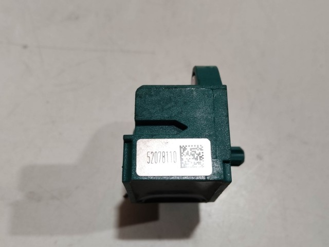 Alfa Romeo 4c, Fiat 500L, 500 2015- Ütközés szenzor 52078110