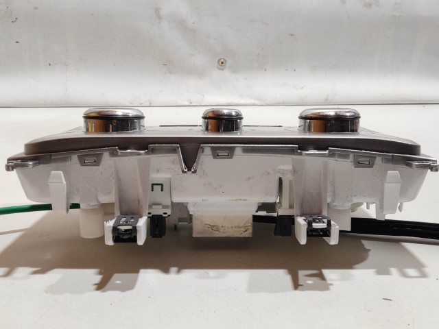 204956 Lancia Delta 2008-2014 manuális fűtés- és közép kapcsolók 5G7846100 