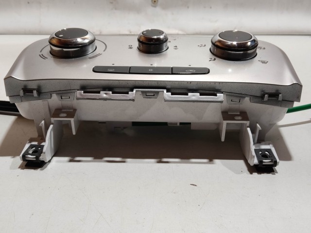 204956 Lancia Delta 2008-2014 manuális fűtés- és közép kapcsolók 5G7846100 