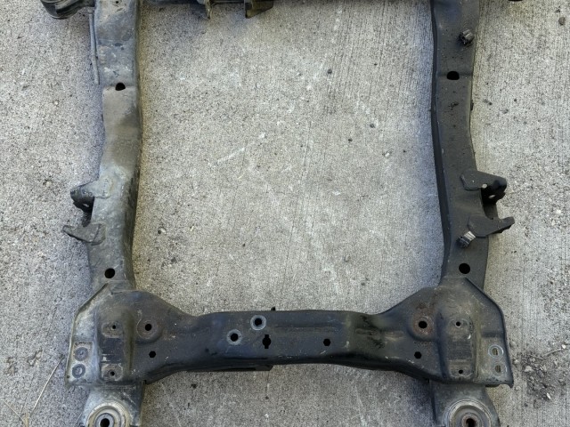 210268 Chevrolet Cruze 2008-2016 első segédalváz (bölcső)