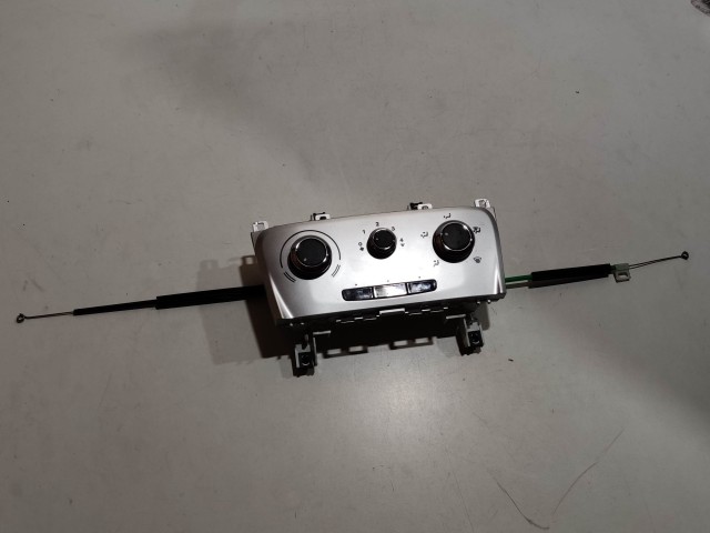 204961 Lancia Delta 2008-2014 manuális fűtés- és közép kapcsolók 5G7846100