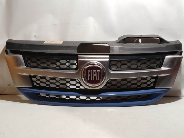 204985 Fiat Freemont 2011-2015 Díszrács 55000802AA