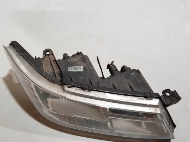 204988 Fiat Freemont jobb első fényszóró magasság állító motor nélkűl!!!!