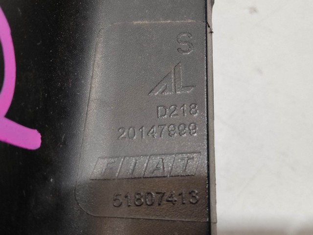 205013 Fiat Grande Punto 2005-2009 bal hátsó lámpa, izzófoglalat nélkűl 51807413