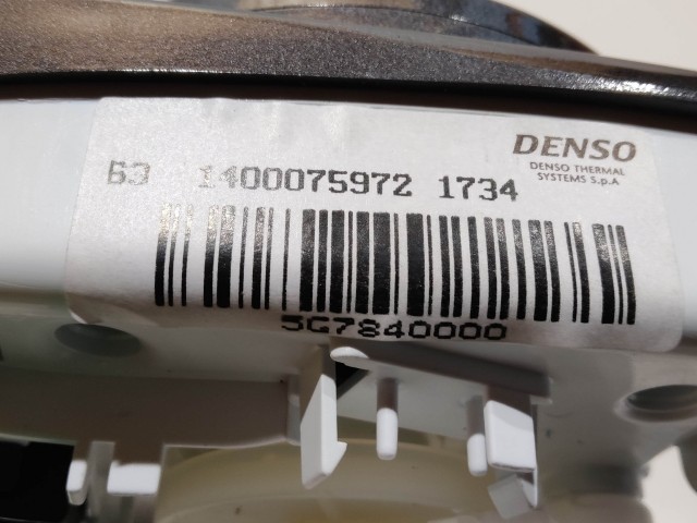 205024 Fiat Bravo 2007-2014 manuális fűtés- és közép kapcsolók, újszerű állapot 5G7846100