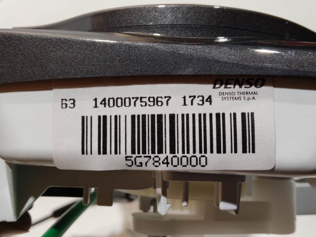 205026 Fiat Bravo 2007-2014 manuális fűtés- és közép kapcsolók, újszerű állapot 5G7846100