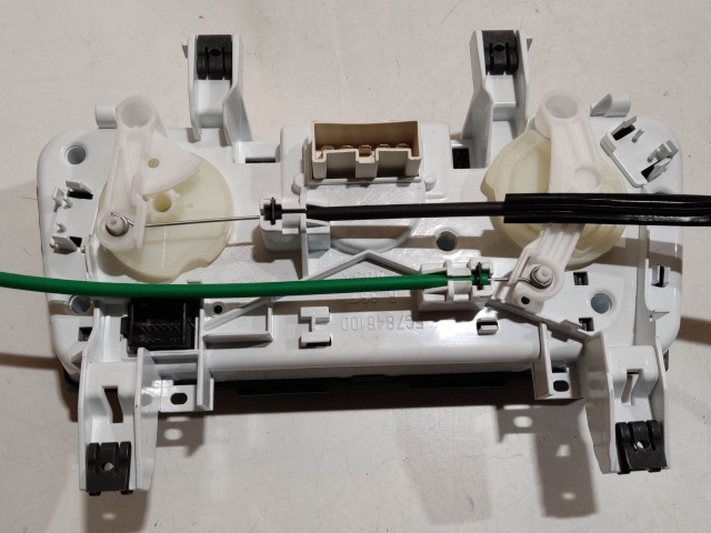 205026 Fiat Bravo 2007-2014 manuális fűtés- és közép kapcsolók, újszerű állapot 5G7846100