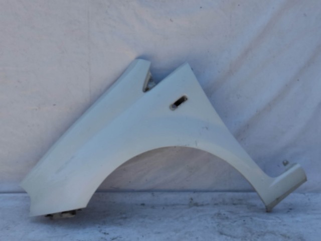 205044 Fiat Grande Punto bal első sárvédő 51901101