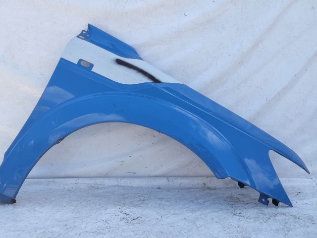 205057 Fiat Freemont 2011-2015 jobb első kék színű árvédő K68089548AA