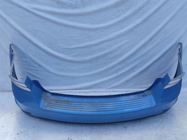 205061 Fiat Freemont 2011-2015 parkszenzoros hátsó lökhárító