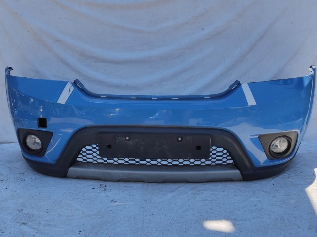 205064 Fiat Freemont 2011-2015 első lökhárító, a képen látható sérüléssel