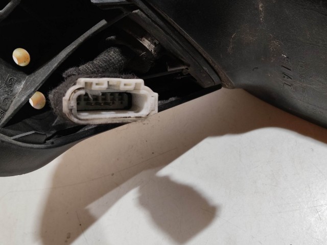 205075 Fiat Grande Punto 2005-2009 3 vezetékes bal oldali visszapillantó tükör