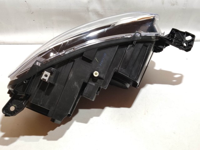 Fiat Doblo V. 2022-, Citroen Brelingo 2018- utángyártott új, bal első fényszóró