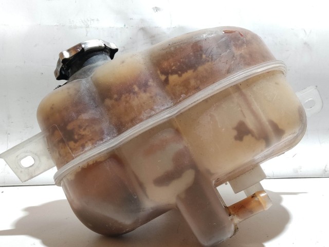 Fiat Freemont 2011-2015 Kiegyenlítő tartály Használt   