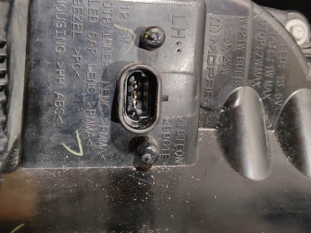 205101 Fiat Freemont 2011-2015 bal hátsó kűlső lámpa 68078481AD