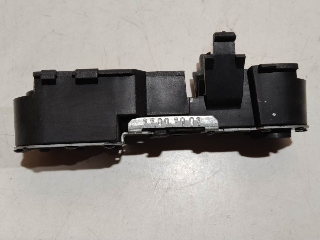 200089 Alfa Romeo 159 2005-2011jobb hátsó belső lámpa Izzó foglalat 50504822