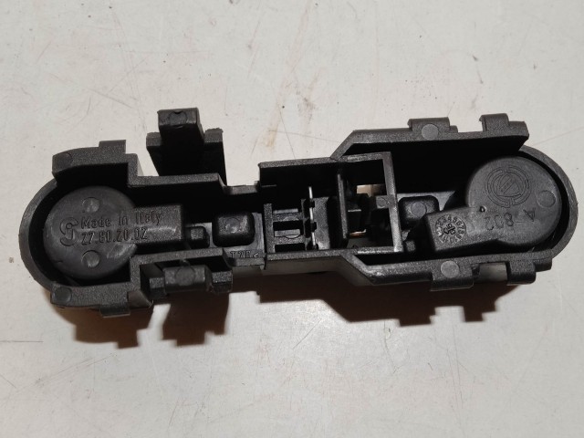 200089 Alfa Romeo 159 2005-2011jobb hátsó belső lámpa Izzó foglalat 50504822
