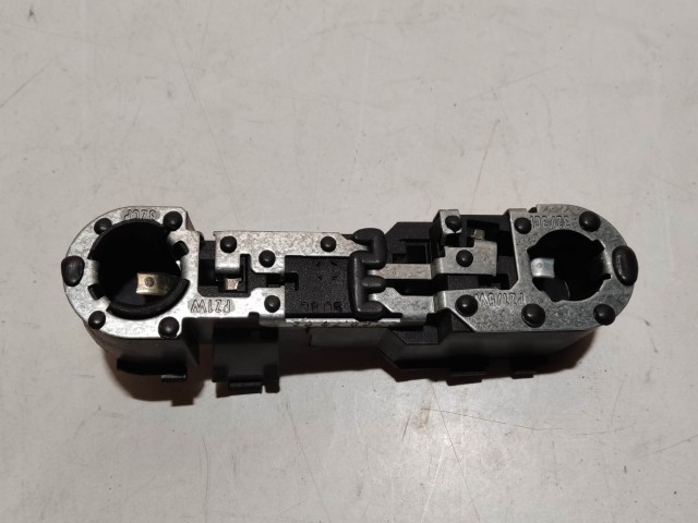 200089 Alfa Romeo 159 2005-2011jobb hátsó belső lámpa Izzó foglalat 50504822