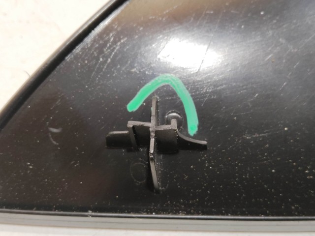 205141 Alfa Romeo Giulietta 2010-2020 bal első hangszóró rács, a képen látható sérüléssel 71769846