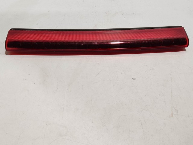 205146 Alfa Romeo Giulietta , Fiat 500L pótféklámpa, a képen látható sérüléssel 51925086