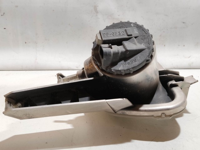 205204 Fiat Grande Punto 2005-2009 jobb első ködlámpa, króm belsős 51718162