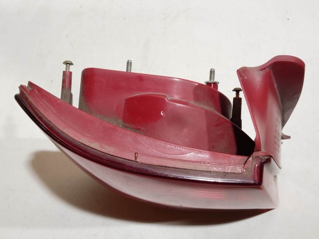 205253 Fiat Stilo 2003-2007 5 ajtós bal hátsó lámpa, izzófoglalat nélkül!!!