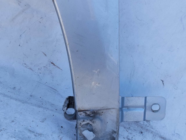 205280 Lancia Delta 2008-2014 bal első sárvédő 51808575