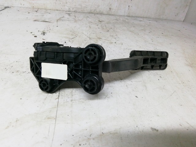 Kia Ceed I. 2006-2009 2006-2009 Gázpedál használt  Hella 070224J0777 