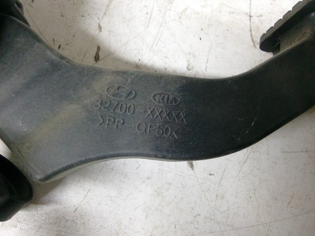 Kia Ceed I. 2006-2009 2006-2009 Gázpedál használt  Hella 070224J0777 